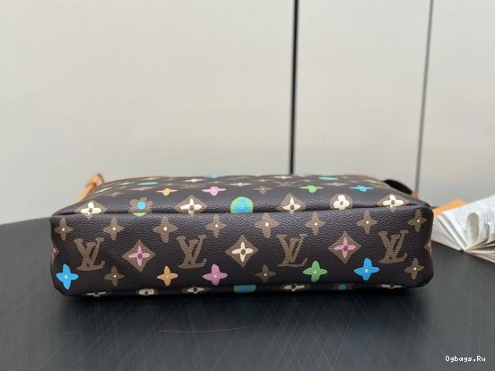 VOYAGE LOUIS VUITTON POCHETTE SOUPLE-32*21*8CM 0404